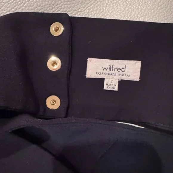 Wilfred (Aritzia) - "Gerland" Black Crop Top - Size 2 - Black - Picture 9 of 11